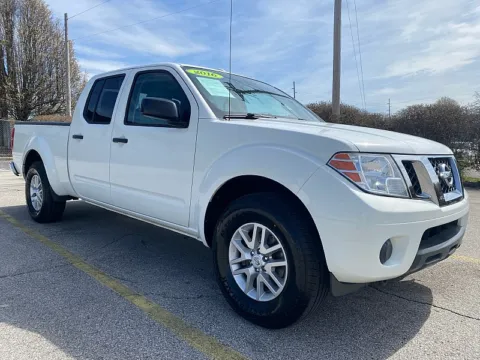 White 2016 Nissan Frontier Crew Cab SV Longbed for sale in Frankfort, KY