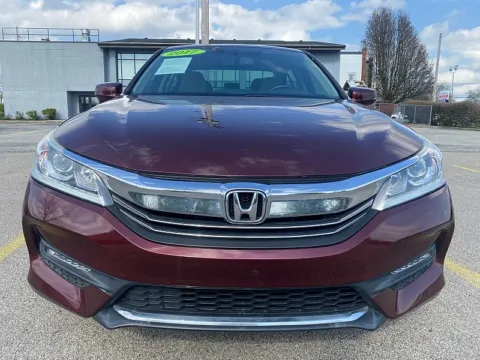 Photos of 2017 Honda Accord Sedan 4d EX-L for sale in Frankfort, KY at EZ Car Connection
