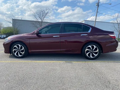 More photos of 2017 Honda Accord Sedan 4d EX-L at EZ Car Connection, KY