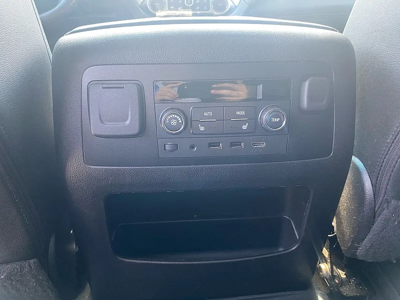 2018 Chevrolet Tahoe Premier - Photo 28