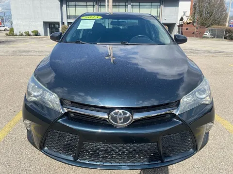 Photos of 2015 Toyota Camry 4d Sedan XSE for sale in Frankfort, KY at EZ Car Connection