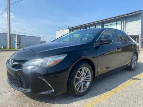 Another view of 2016 Toyota Camry 4d Sedan SE for sale in Frankfort, KY at EZ Car Connection