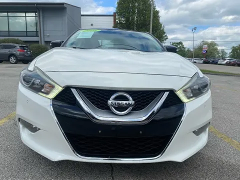 Photos of 2016 Nissan Maxima 4d Sedan SL for sale in Frankfort, KY at EZ Car Connection