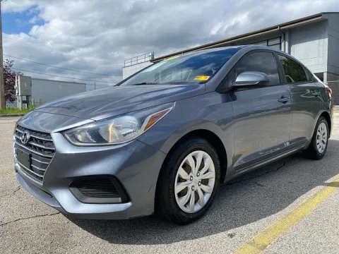 Another view of 2020 Hyundai Accent 4d Sedan SE Auto for sale in Frankfort, KY at EZ Car Connection