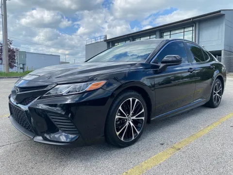 Another view of 2019 Toyota Camry 4d Sedan SE for sale in Frankfort, KY at EZ Car Connection