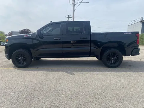 More photos of 2019 Chevrolet Silverado 1500 Crew Cab Custom Trail Boss at EZ Car Connection, KY