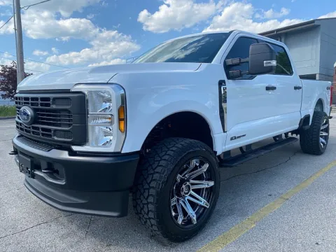 Another view of 2026 Ford Super Duty F-250 XL Crew Cab SRW 6.75' Box for sale in Frankfort, KY at EZ Car Connection