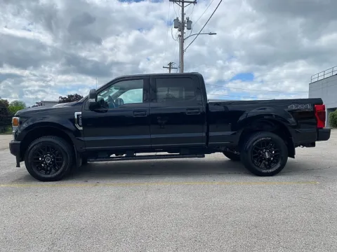 More photos of 2022 Ford Super Duty F-250 XLT Crew Cab SRW 6.75' Box at EZ Car Connection, KY