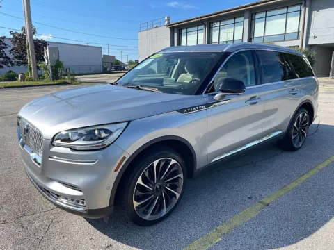 Another view of 2020 Lincoln Aviator 4d SUV AWD Reserve II for sale in Frankfort, KY at EZ Car Connection