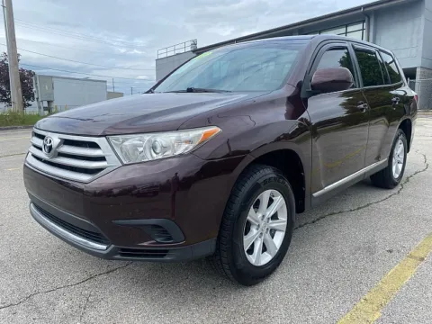 Another view of 2013 Toyota Highlander 4d SUV FWD (V6) for sale in Frankfort, KY at EZ Car Connection