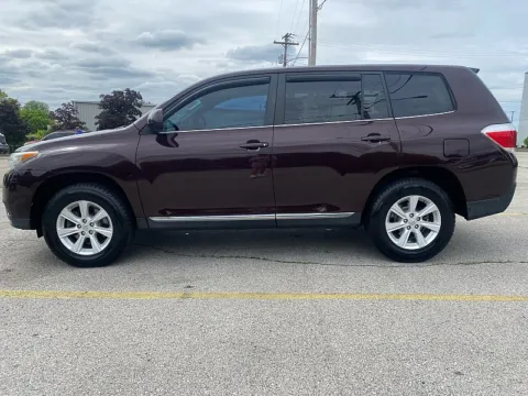 More photos of 2013 Toyota Highlander 4d SUV FWD (V6) at EZ Car Connection, KY