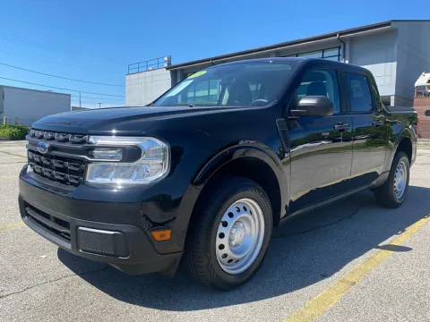 Another view of 2024 Ford Maverick XL FWD SuperCrew Hybrid for sale in Frankfort, KY at EZ Car Connection