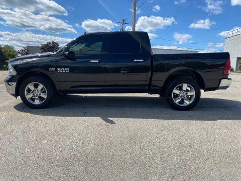 More photos of 2017 Ram 1500 Crew Cab Big Horn at EZ Car Connection, KY