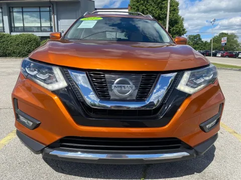 Photos of 2017 Nissan Rogue 4d SUV FWD SL for sale in Frankfort, KY at EZ Car Connection
