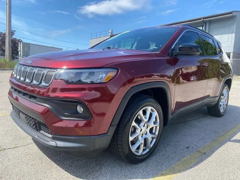 Another view of 2022 Jeep Compass Latitude Lux 4x4 for sale in Frankfort, KY at EZ Car Connection