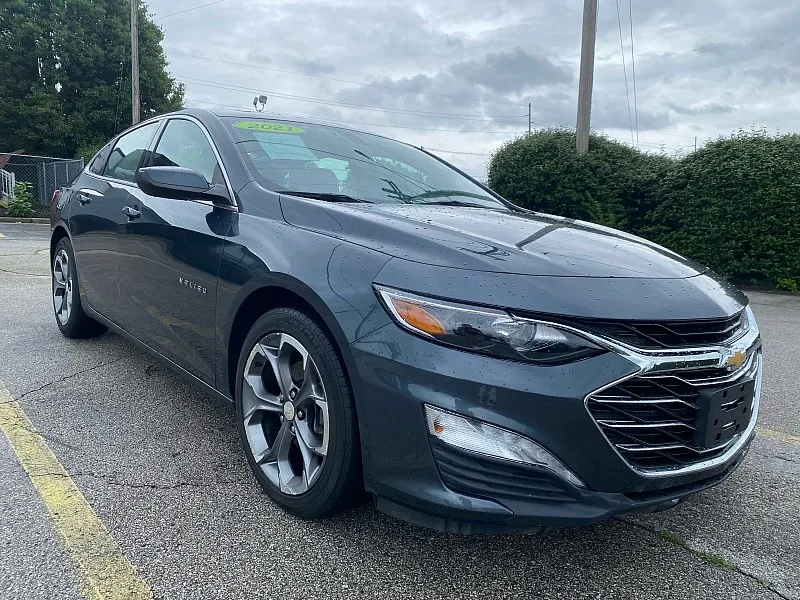 Gray 2021 Chevrolet Malibu 4dr Sdn LT for sale in Frankfort, KY