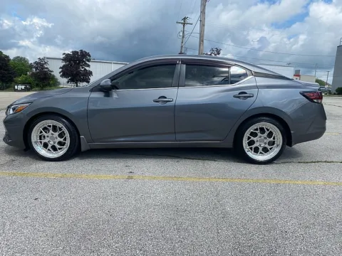More photos of 2022 Nissan Sentra S CVT at EZ Car Connection, KY