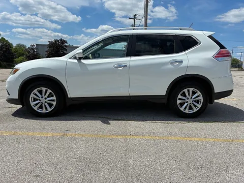 More photos of 2015 Nissan Rogue 4d SUV FWD SV at EZ Car Connection, KY