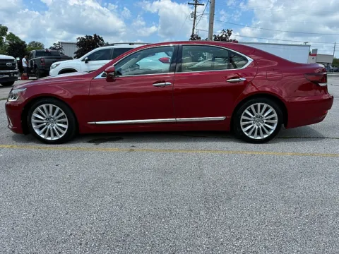 More photos of 2015 Lexus LS 460 4dr Sdn AWD at EZ Car Connection, KY