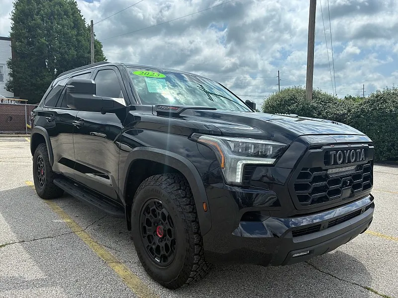 2023 Toyota Sequoia SR5