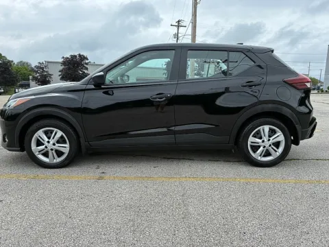 More photos of 2022 Nissan Kicks S FWD at EZ Car Connection, KY