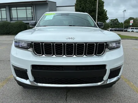 Photos of 2023 Jeep Grand Cherokee L Limited 4x4 for sale in Frankfort, KY at EZ Car Connection