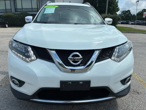 Photos of 2016 Nissan Rogue 4d SUV AWD SV for sale in Frankfort, KY at EZ Car Connection
