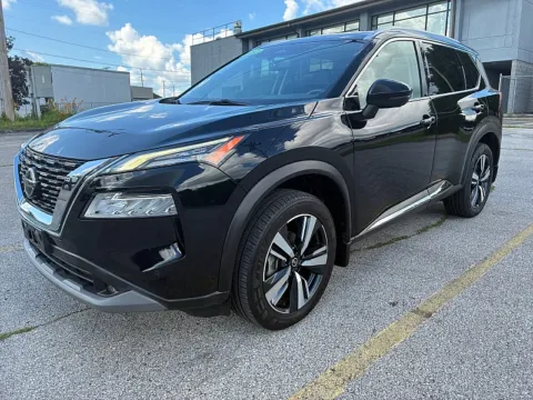 Another view of 2021 Nissan Rogue FWD SL for sale in Frankfort, KY at EZ Car Connection