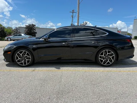 More photos of 2022 Hyundai Sonata N Line 2.5T at EZ Car Connection, KY