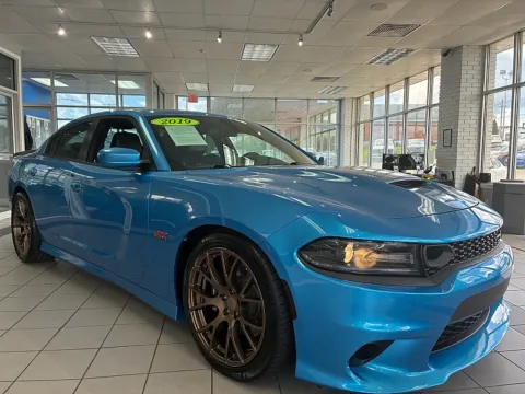 Photos of 2019 Dodge Charger 4d Sedan RWD Scat Pack for sale in Frankfort, KY at EZ Car Connection