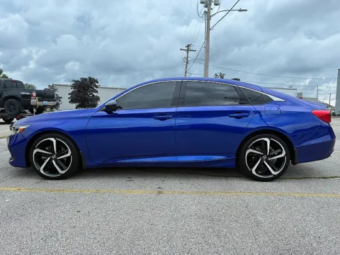 More photos of 2022 Honda Accord Sedan Sport SE 1.5T CVT at EZ Car Connection, KY