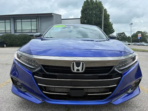 Another view of 2022 Honda Accord Sedan Sport SE 1.5T CVT for sale in Frankfort, KY at EZ Car Connection