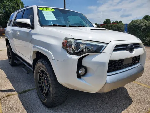 White 2020 Toyota 4Runner 4d SUV 4WD TRD Off-Road for sale in Frankfort, KY