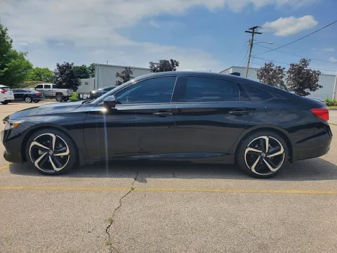 More photos of 2021 Honda Accord Sedan Sport SE 1.5T CVT at EZ Car Connection, KY