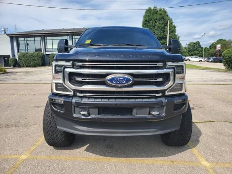 Another view of 2021 Ford Super Duty F-250 Platinum Crew Cab SRW 6.75' Box for sale in Frankfort, KY at EZ Car Connection