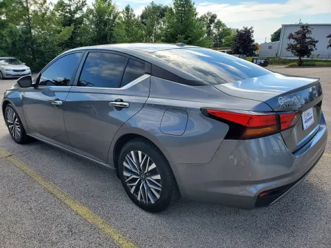 More photos of 2023 Nissan Altima 2.5 SV Sedan at EZ Car Connection, KY