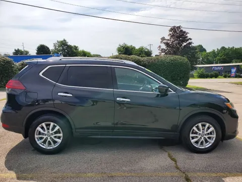 Photos of 2020 Nissan Rogue 4d SUV FWD SV for sale in Frankfort, KY at EZ Car Connection