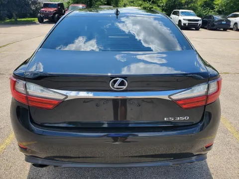 More photos of 2018 Lexus ES 350 FWD at EZ Car Connection, KY