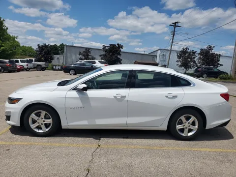 Photos of 2023 Chevrolet Malibu 4dr Sdn LS w/1FL for sale in Frankfort, KY at EZ Car Connection