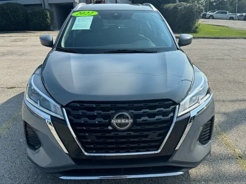 Photos of 2022 Nissan Kicks SV FWD for sale in Frankfort, KY at EZ Car Connection