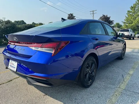 More photos of 2023 Hyundai Elantra SEL IVT at EZ Car Connection, KY