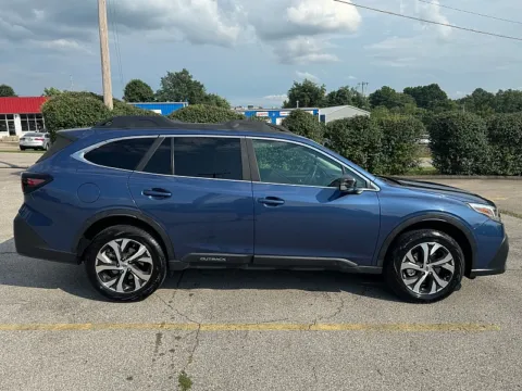 More photos of 2020 Subaru Outback 4d SUV AWD Limited at EZ Car Connection, KY