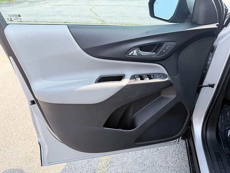 2022 Chevrolet Equinox 2FL - Photo 11