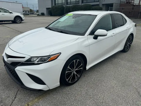 Another view of 2019 Toyota Camry 4d Sedan SE for sale in Frankfort, KY at EZ Car Connection