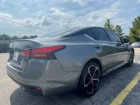 More photos of 2023 Nissan Altima 2.5 SR Sedan at EZ Car Connection, KY