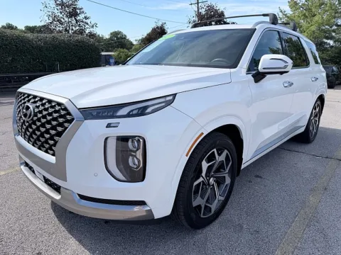 Another view of 2022 Hyundai Palisade Calligraphy AWD for sale in Frankfort, KY at EZ Car Connection