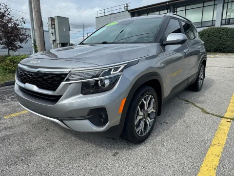Another view of 2022 Kia Seltos EX IVT AWD for sale in Frankfort, KY at EZ Car Connection