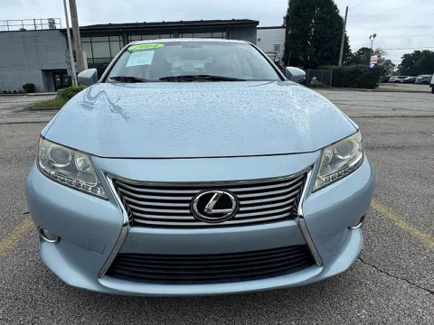 Photos of 2014 Lexus ES 350 4dr Sdn for sale in Frankfort, KY at EZ Car Connection