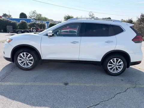 More photos of 2017 Nissan Rogue 4d SUV FWD SV at EZ Car Connection, KY