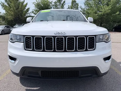 Photos of 2022 Jeep Grand Cherokee WK Laredo E 4x4 for sale in Frankfort, KY at EZ Car Connection